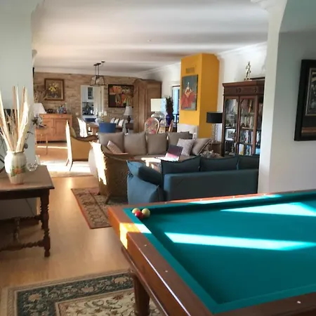 Maison D'Architecte Confort Et Decoration Soignee * ססימברה