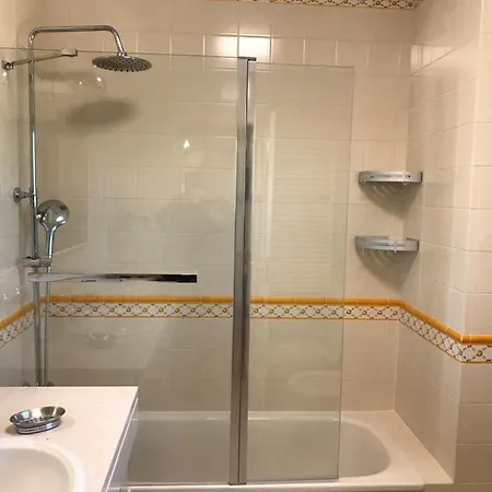 Maison D'Architecte Confort Et Decoration Soignee
